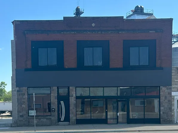 123 1st Ave E, Clark, SD 57225