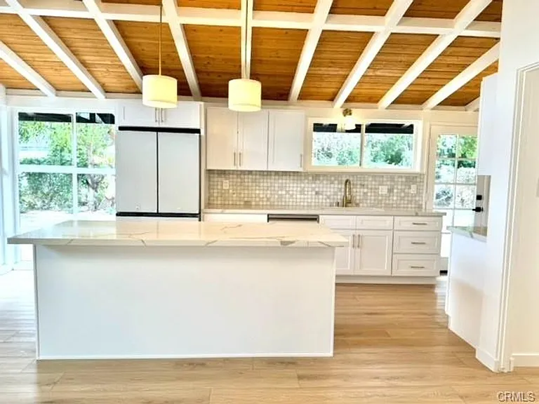 2324 W Palm Ave — Photo 7