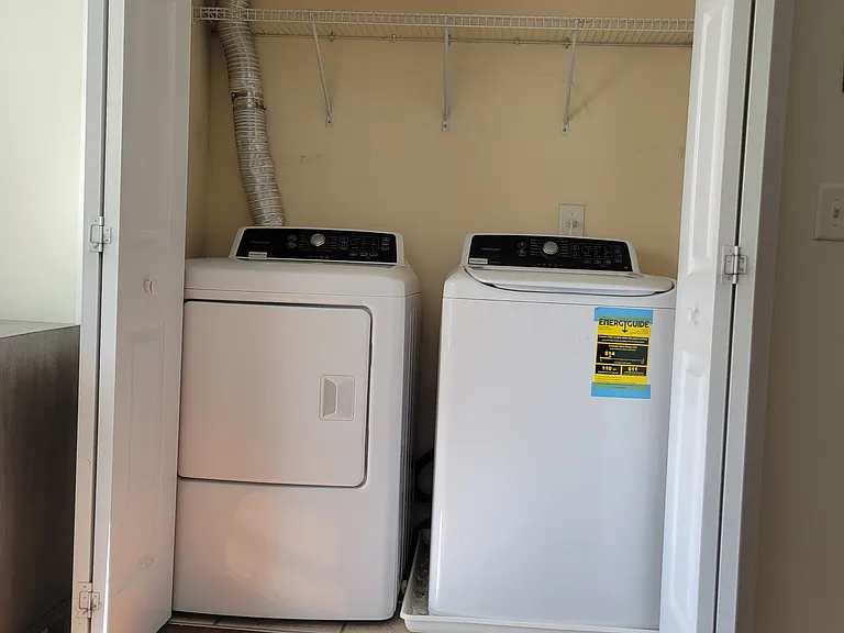 laundry hook ups