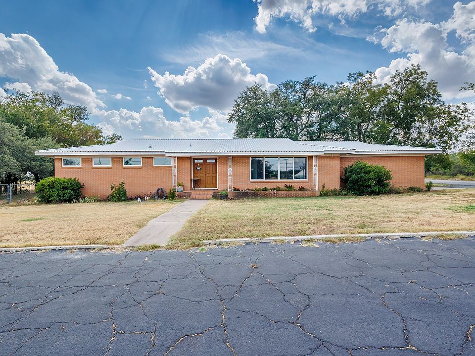 1st image of 601 Garmon Dr