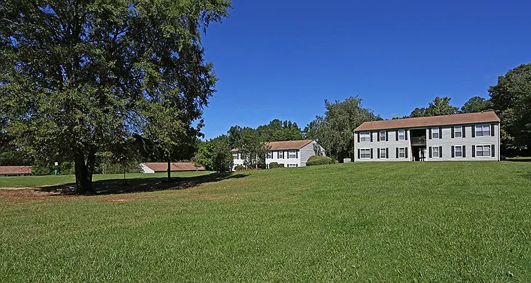 Autumn Ridge Apartments — Photo 1