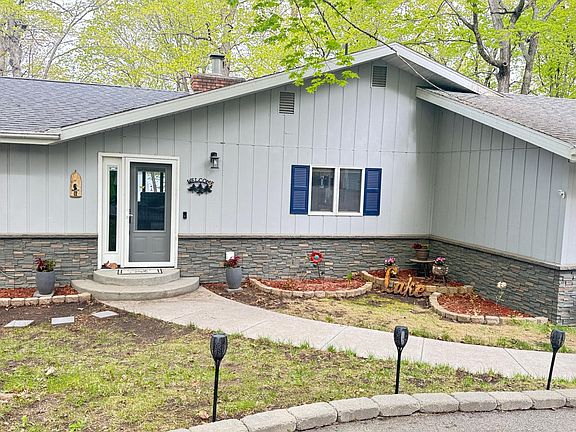 5th image of 14296 E Fox Lake Rd