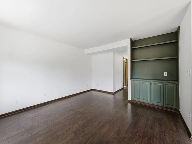 2701 Stover St #G17 — Photo 4