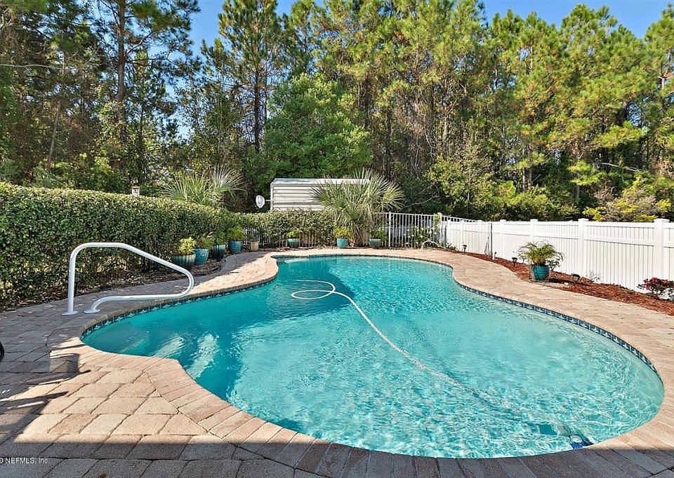 1st image of 23840 Flora Parke Blvd