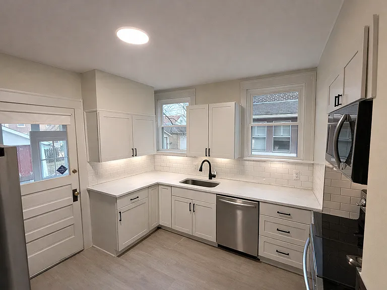 3017 Hull Ave — Photo 16