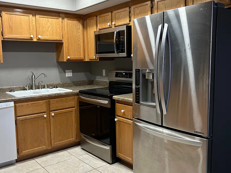 898 Mesquite Springs Dr #102 — Photo 4
