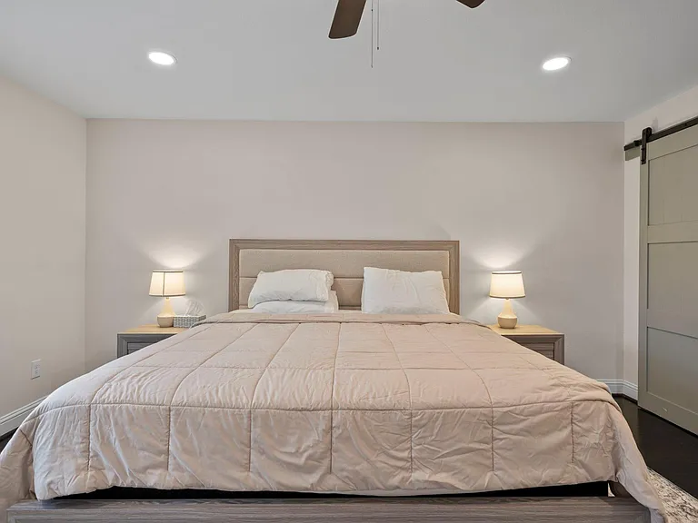2402 Chimney Rock Rd — Photo 15