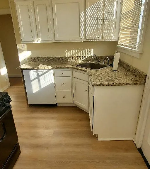 7436 Penfield Ct — Photo 5