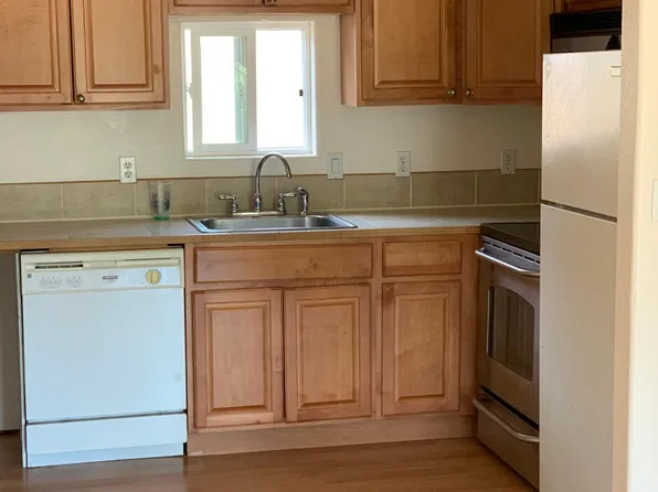 757 W N St, Springfield, OR
