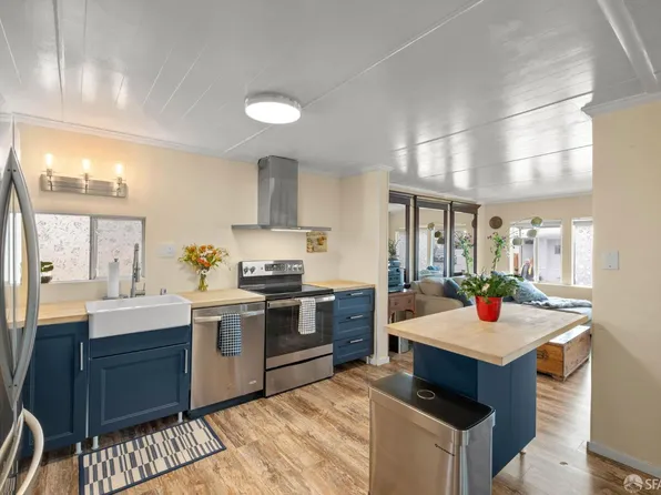 42 Galloway Dr, Concord, CA 94518