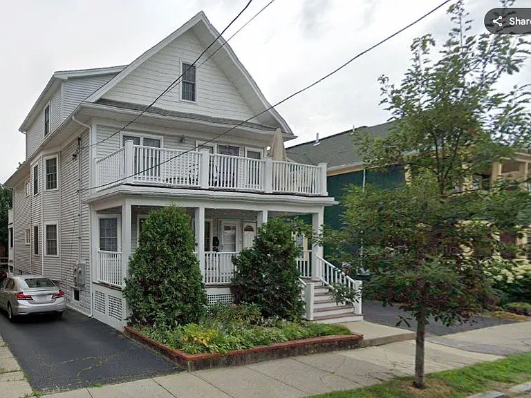 18-20 Thorndike St — Photo 9