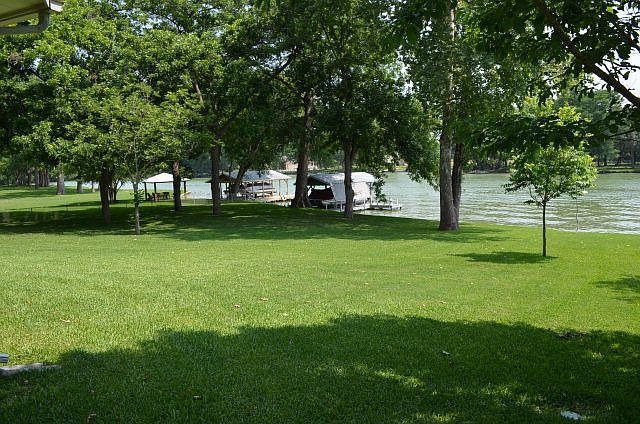 1st image of 2519 Blumberg Park