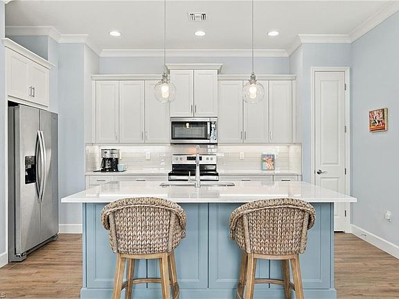 5th image of 7226 Saona CT