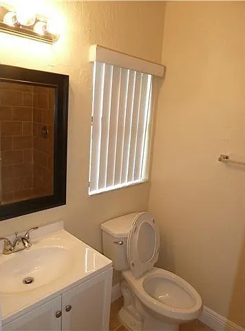 3 bed, 1144 sqft, $2,600 — Photo 4