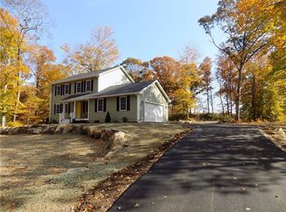 292 Tomaquag Rd, Hopkinton, RI 02804