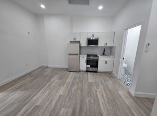 1521 Pine St APT 4F, Philadelphia, PA 19102