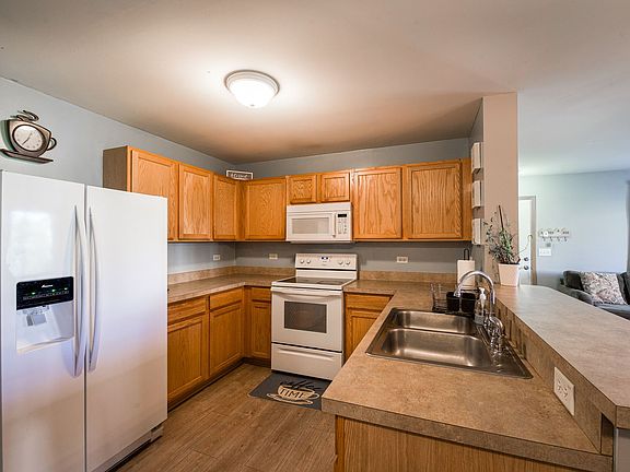 5th image of 2115 Silverstone Dr #2115
