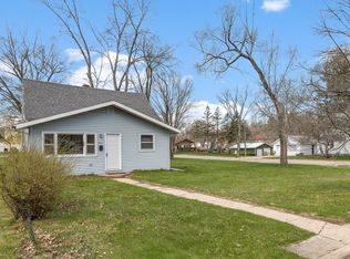 1031 Vine St, Wisconsin Dells, WI 53965