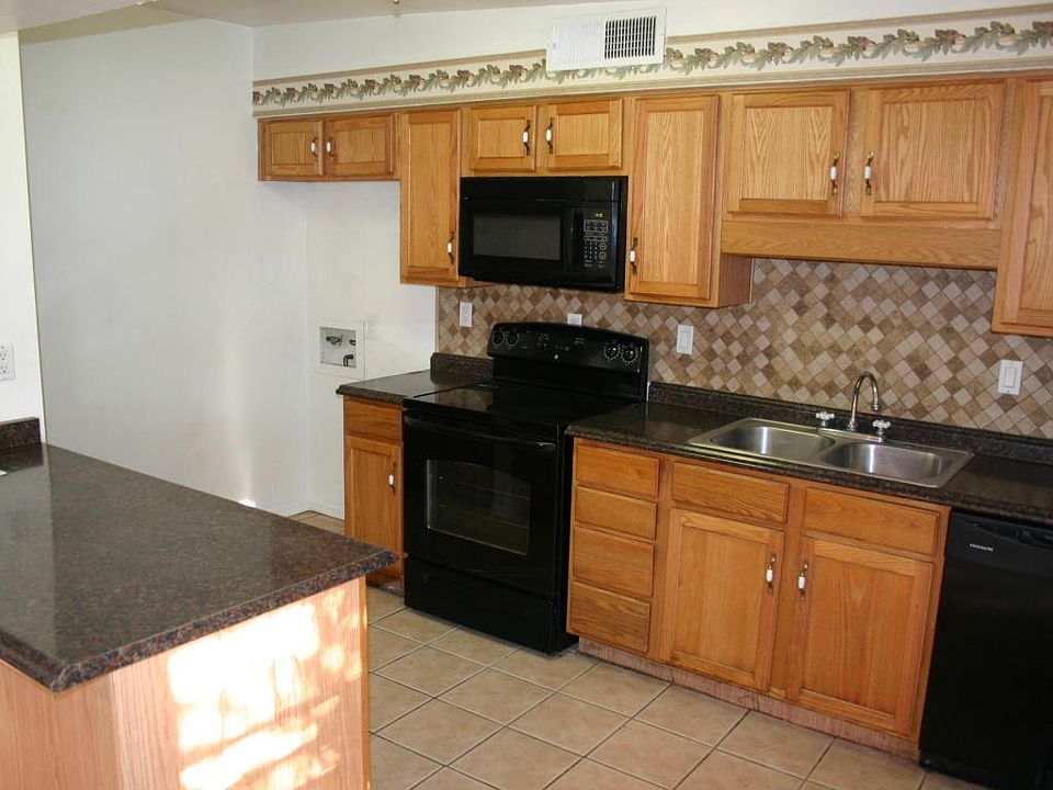 1st image of 15900 N Twin Lakes Dr