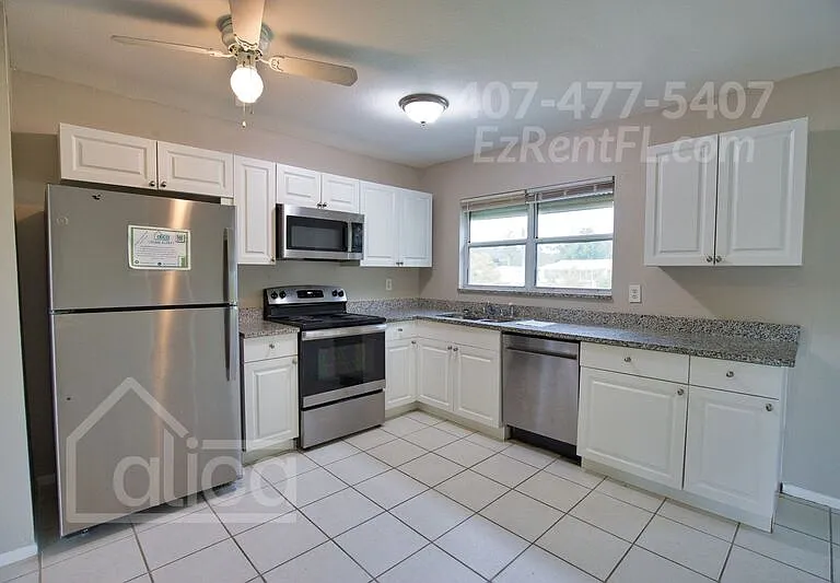 6667 Carovel Ave — Photo 11