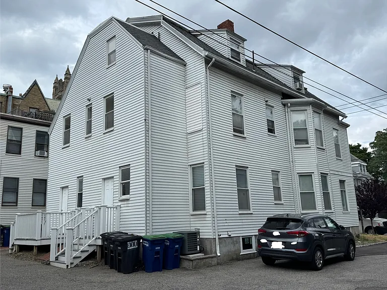 56 College Ave #1R — Photo 12