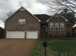 106 Breakwater N, Hendersonville, TN 37075