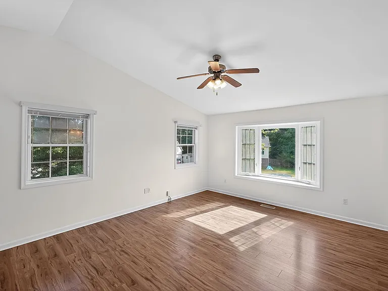 22628 Rue Woods Dr — Photo 16