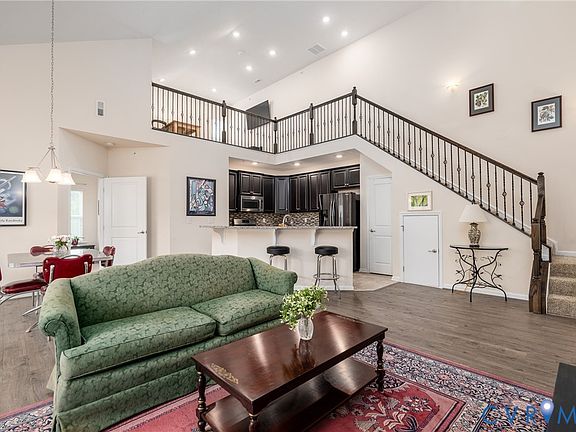 5th image of 1220 Westwood Village Ln Unit 401