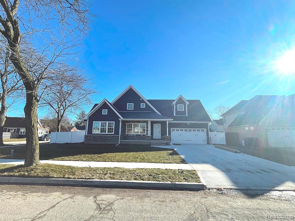 605 Lincoln St, Wyandotte, MI 48192 Zillow