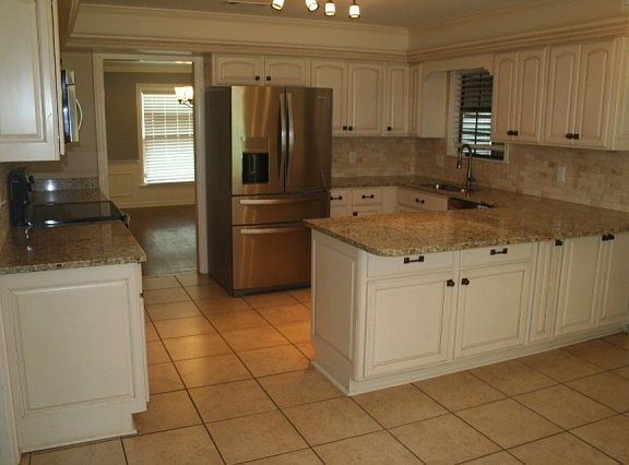 5th image of 2200 Wood Creek Dr