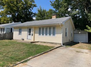 1238 Bon Air Ct, Decatur, IL 62521
