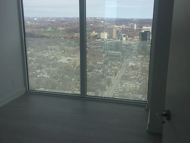 181 Dundas St E #5505 — Photo 6