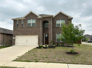 1941 Tomahawk Trl, Aubrey, TX 76227