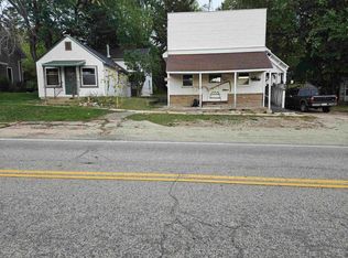 N1684 Madison St, Manchester, WI 53946