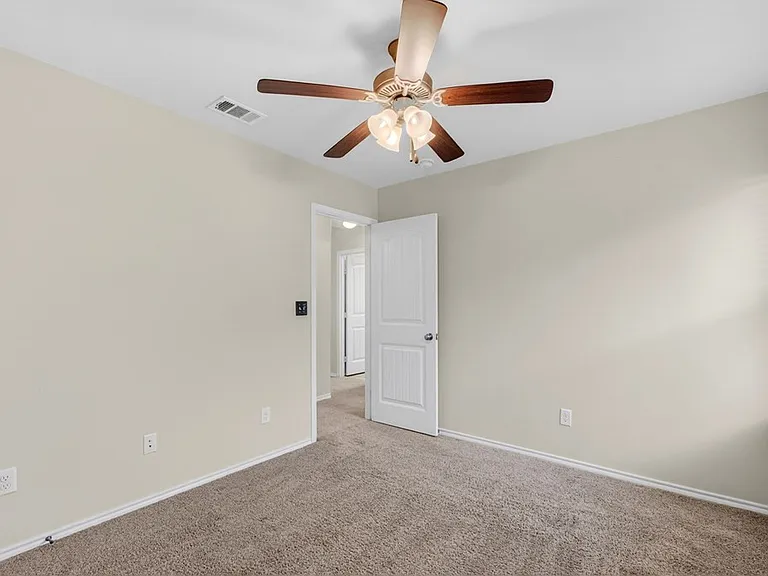 1310 Wrangler Ln — Photo 18