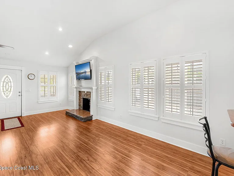 116 Rosa L Jones Dr — Photo 15