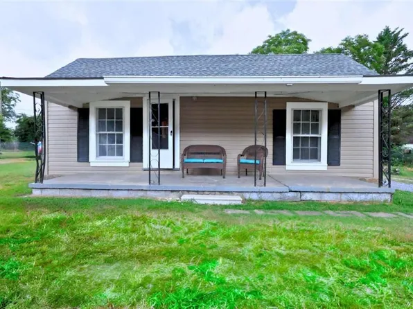 14 Walnut St, Aragon, GA 30104