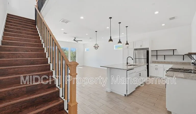 893 E Mather St — Photo 20