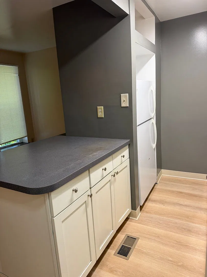 264 Plymouth St — Photo 1
