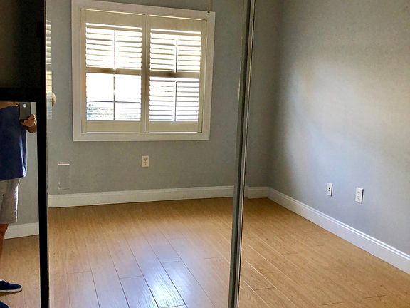 5th image of 3210 W Gandy Blvd APT D