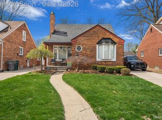 611 Highview St, Dearborn, MI 48128