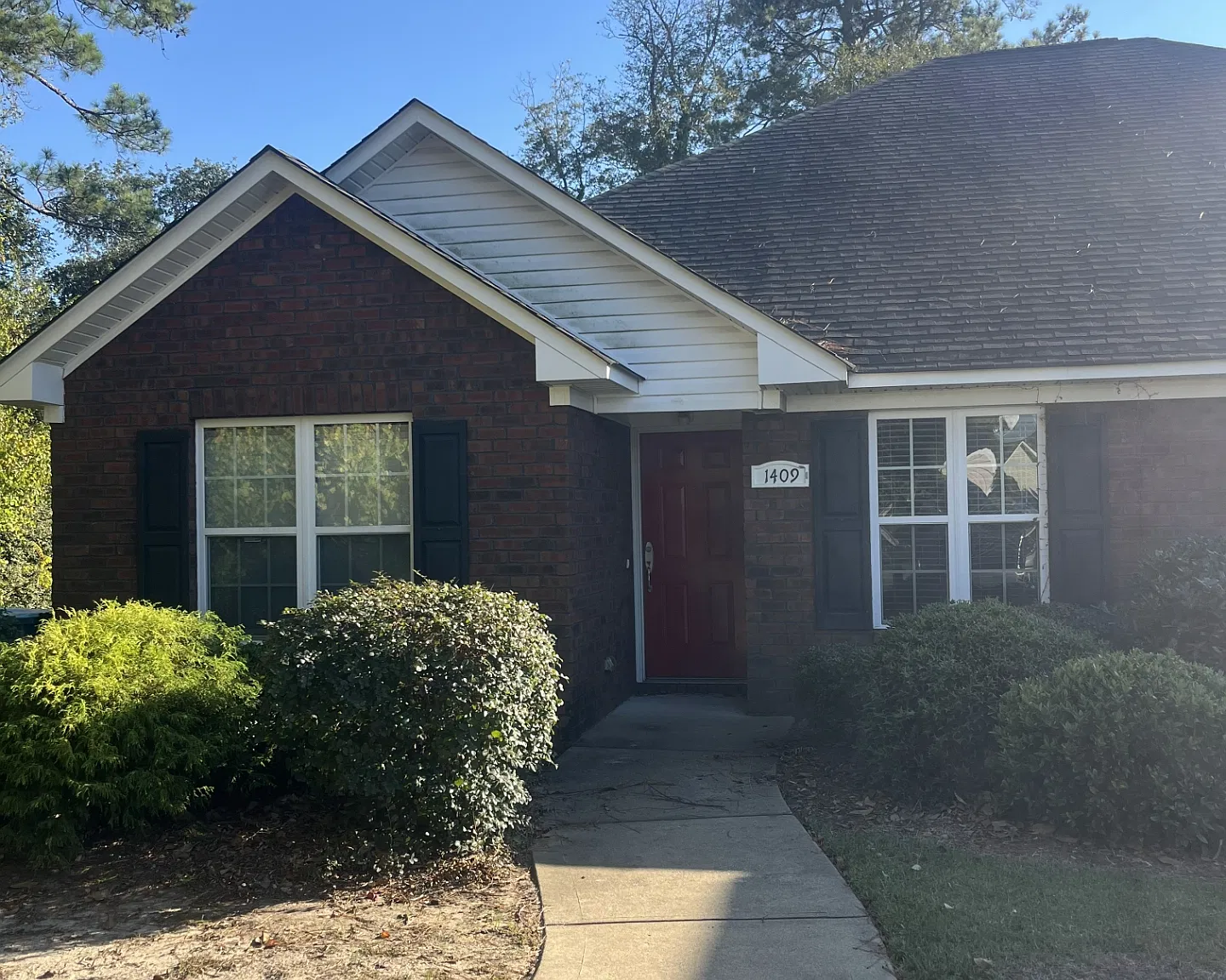2 bed, 1090 sqft, $1,195 — Photo 1