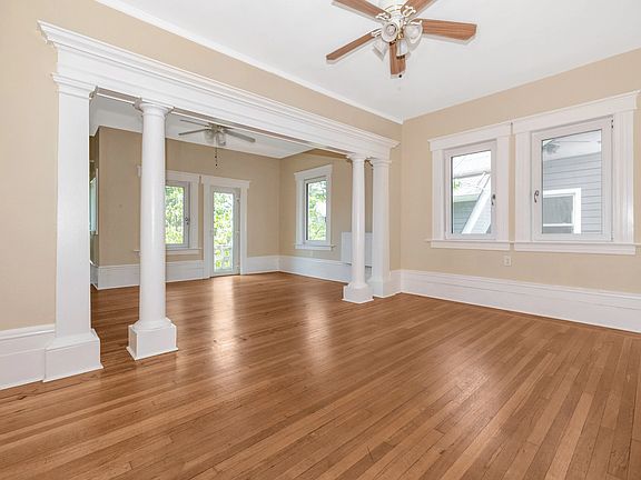 3rd image of 409 W 261st St #1