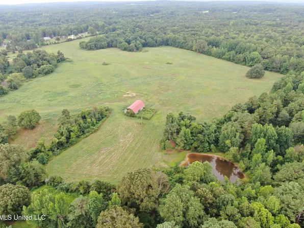 1700 Thomas Rd, Waterford, MS 38685