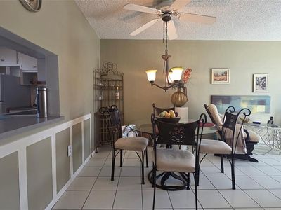 2880 NE 203rd St #7, Aventura, FL, 33180