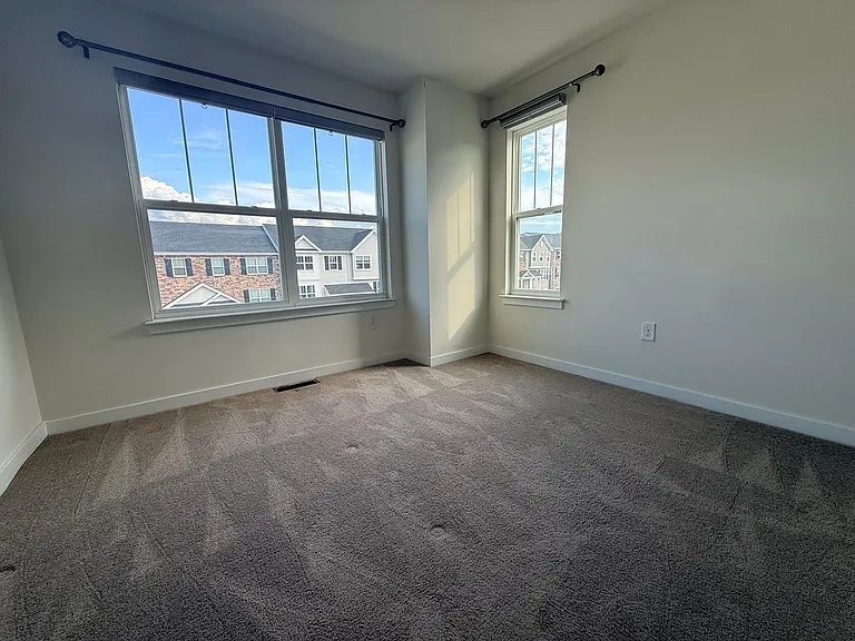 1921 Boulder Dr — Photo 18