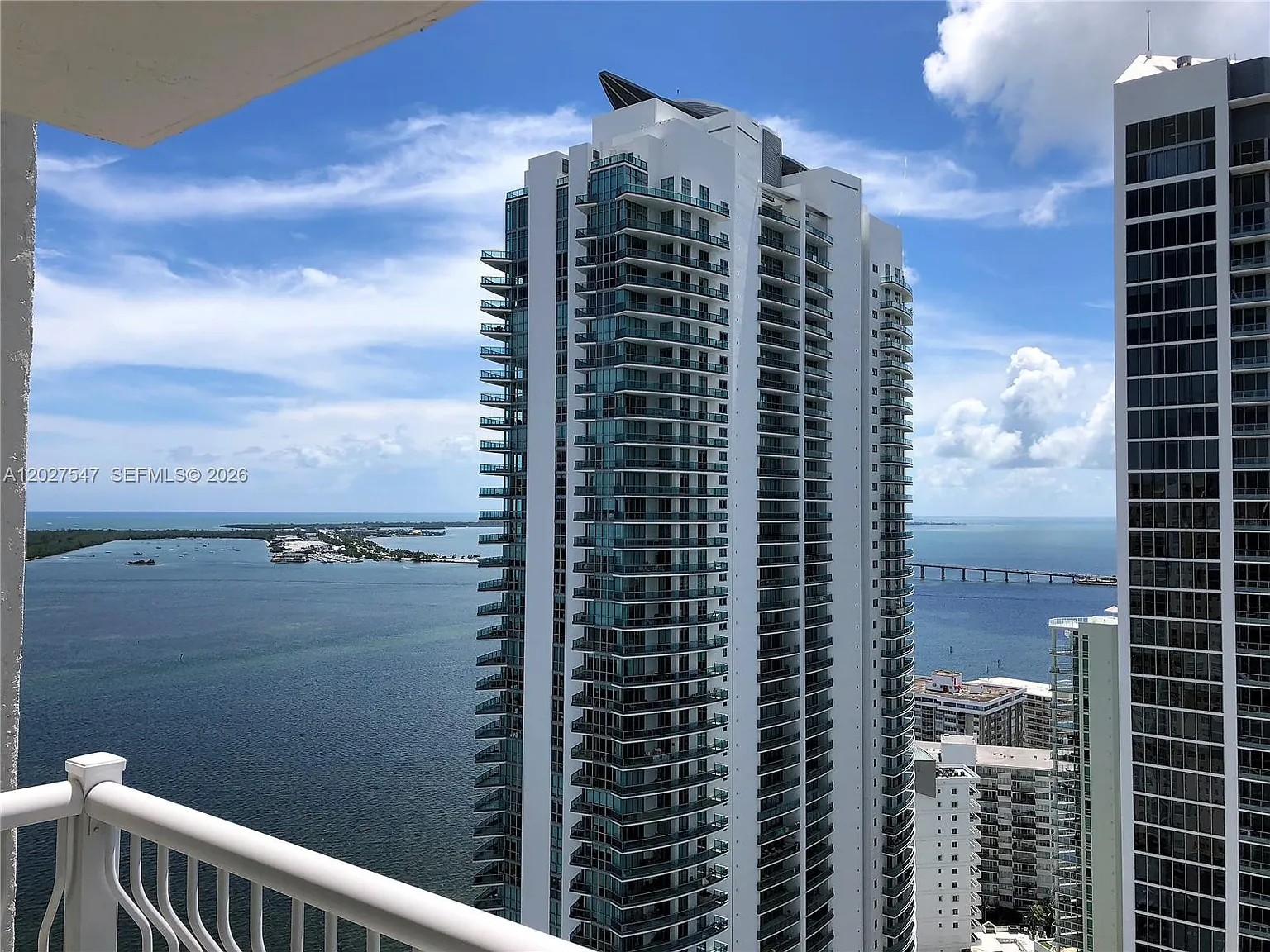 The Club At Brickell Bay — Photo 3