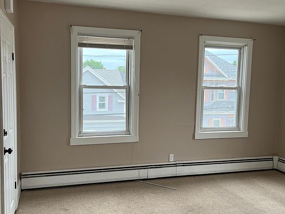 4th image of 53 Arlington St #2
