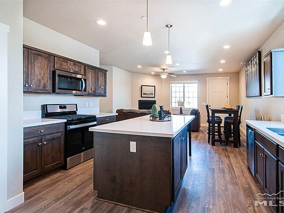 3rd image of 1218 Montevideo Ct #32
