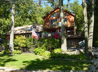 522 Pocasset Rd, Highland Lakes, NJ 07422